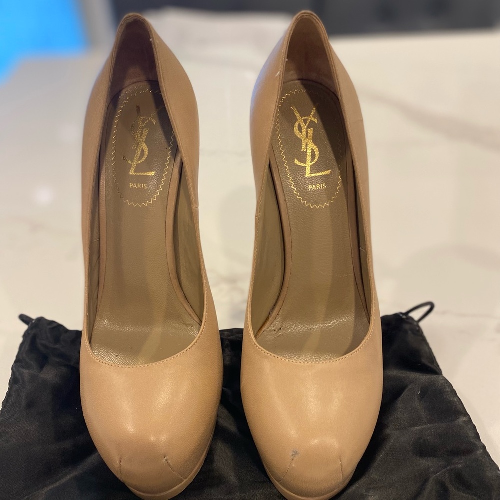 YSL tribute pumps size 37.5